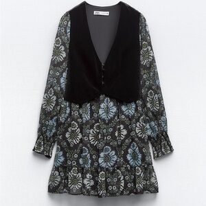 Zara dress, perfect for winter! Worn once.